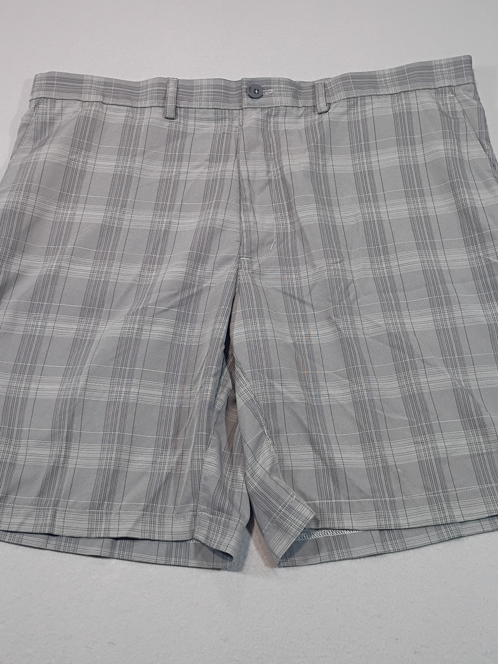 Haggar Cool 18 Grey Plaid Performance Golf Shorts Men's Size 42